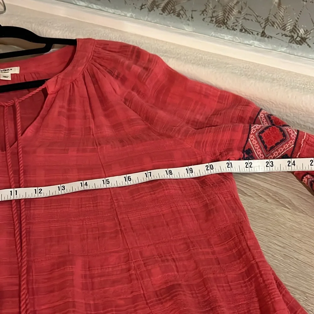 DYLAN Tala Embroidered Tunic Blouse Woven Textured Geometric Nomad Red Size M - Picture 9 of 11